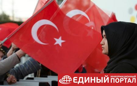 Оппозиция Турции подала запрос об отмене референдума