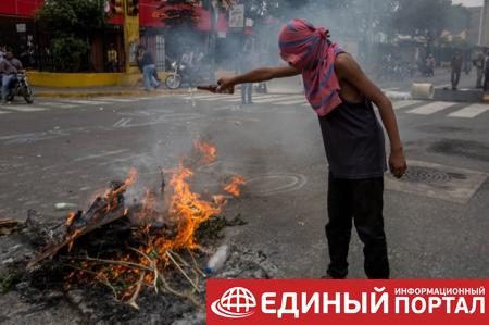 Протесты в Венесуэле: число жертв выросло до 24