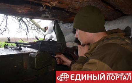 Штаб АТО: Возле Троицкого погиб украинский военный
