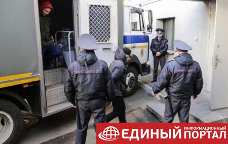 В Минске посадили шестерых украинцев - консул