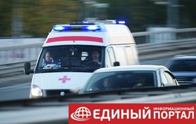 В РФ поезд столкнулся со школьным автобусом, есть жертв
