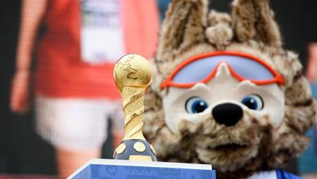 Легенды мирового футбола рассказали о матче звезд в Петербурге