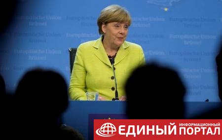 Меркель провела "душевный" разговор с Макроном