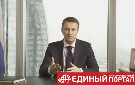 Навального обязали удалить фильм о Медведеве