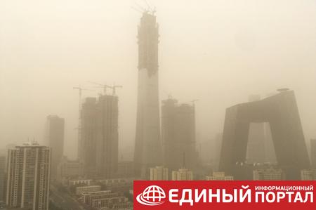 Пекин и север Китая накрыла мощная песчаная буря