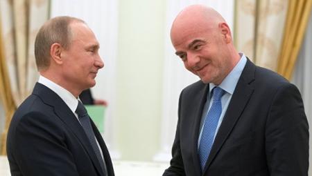 Путин планирует встретиться с президентом ФИФА во вторник