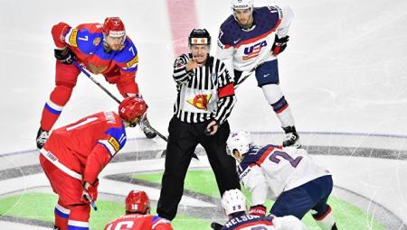 США нанесли первое поражение сборной России на чемпионате мира по хоккею
