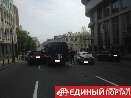 В России водитель грузовика разбил 20 автомобилей