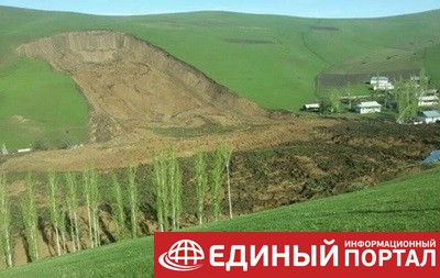 В Киргизии на месте схода оползня нашли тела пяти погибших
