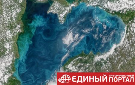Черное море изменило цвет
