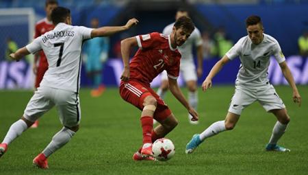 Футболист сборной России Ерохин заявил, что подвернул голеностоп в матче КК