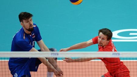Российские волейболисты проиграли два матча на этапе Мировой лиги в Казани
