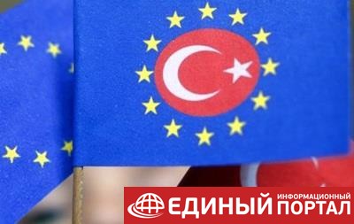 Европарламент хочет прекратить переговоры с Анкарой о вступлении в ЕС