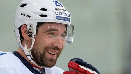 Хоккеист "Ак Барса" Зарипов отстранен IIHF из-за допинга в КХЛ