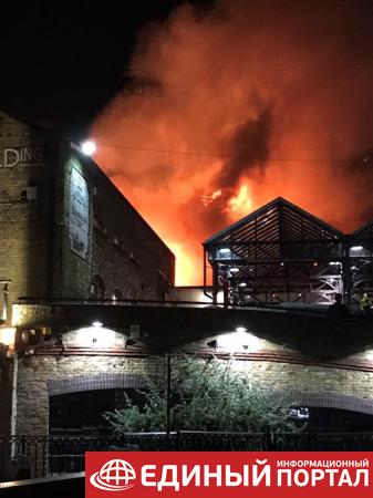 В Лондоне тушат крупный пожар