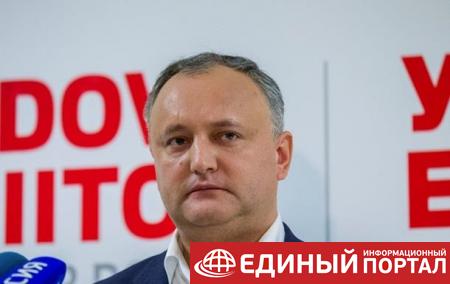 В Молдове суд запретил референдум Додона