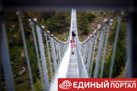 В Швейцарии открыли самый длинный висячий мост