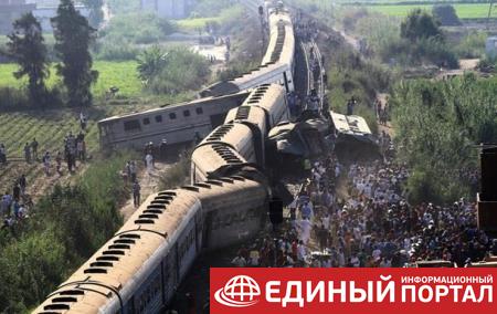 Число жертв столкновения поездов в Египте возросло до 36 человек
