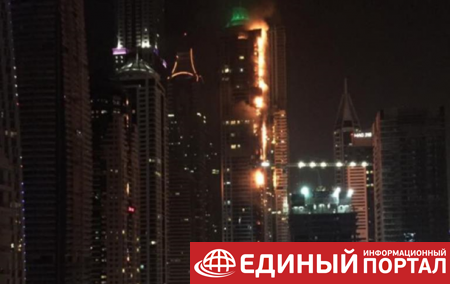 Из горящего небоскреба в Дубае эвакуировали жильцов