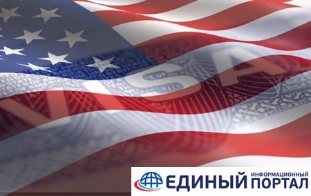 США приостанавливают выдачу виз в России