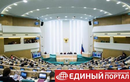 В РФ готовят ответ на выдворение из Украины Курбатовой