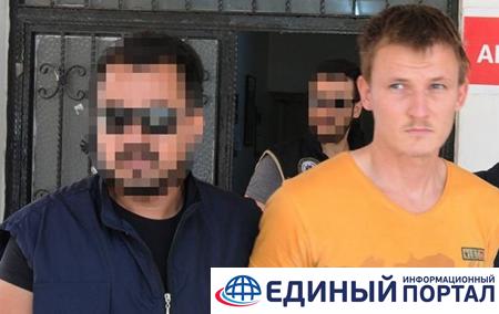 В Турции арестовали планировавшего атаковать самолет США россиянина