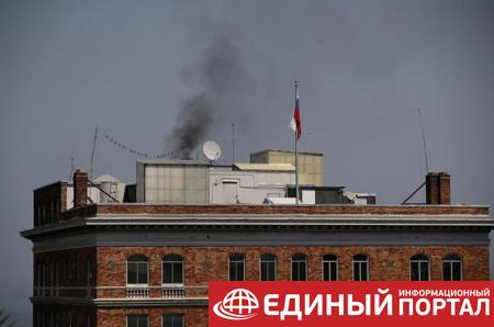 СМИ: В здании генконсульства России в Сан-Франциско что-то жгли