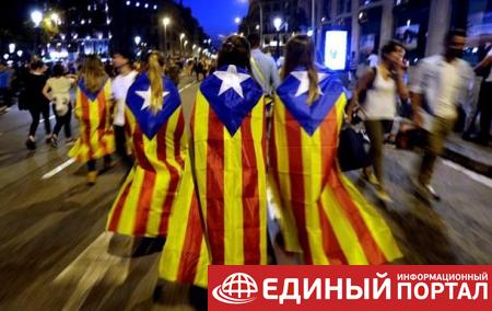 Парламент Каталонии в понедельник обсудит вопрос о независимости