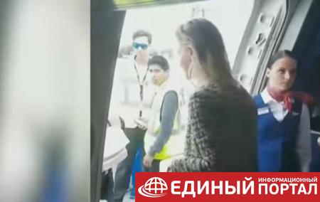 Российские туристки подрались из-за места возле иллюминатора