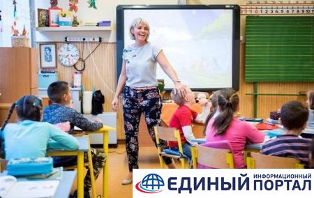 В Лaтвии русскиe школы переведут на латышский язык