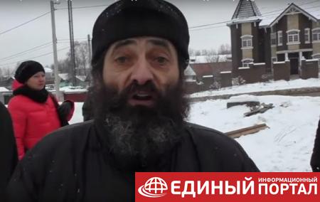 В РФ священники подрались из-за ворованных окон
