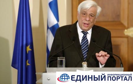 В Греции подозрительное письмо президенту страны вскрывали взрывотехники
