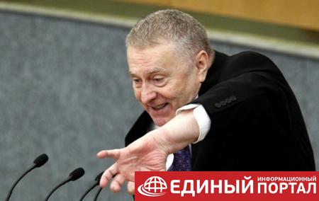 Жириновский из-за микробов запретил в партии рукопожатия