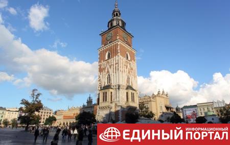 Польша упростит процедуру трудоустройства украинцев