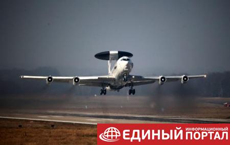 Самолет НАТО провел разведку у гранциц России
