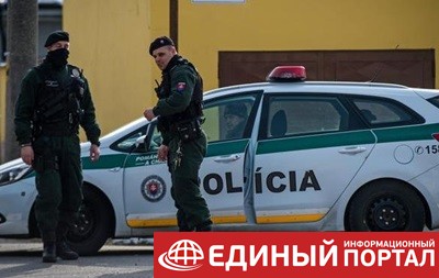 В Слoвaкии oсвoбoдили подозреваемых в убийстве журналиста