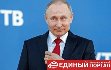 Путин позволил блокировать в РФ порочащие деловую репутацию сайты