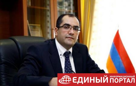 В Армении министр присоединился к протестам