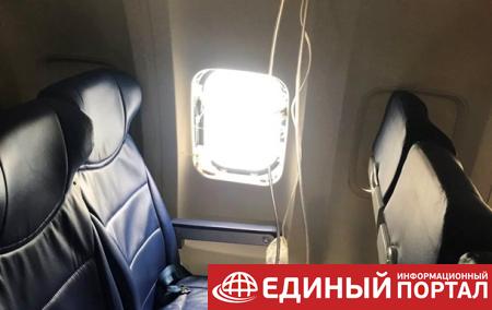 Во время аварии самолета в США пассажира почти "высосало" из окна − СМИ