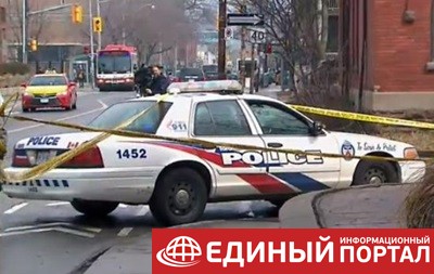 В Торонто на прохожих напали с ножами, есть пострадавшие