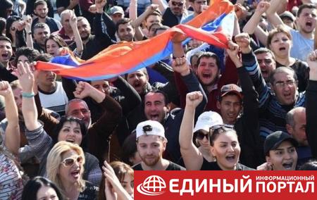В Ереване вновь начались протесты: требуют отставки мэра