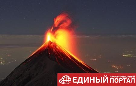 В Гватемале объявили срочную эвакуацию из-за извержения вулкана