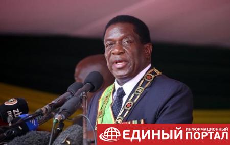 В Зимбабве в результате взрыва ранены вице-президент и министры