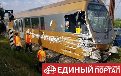 В Австрии пассажирский поезд сошел с рельсов: 30 пострадавших
