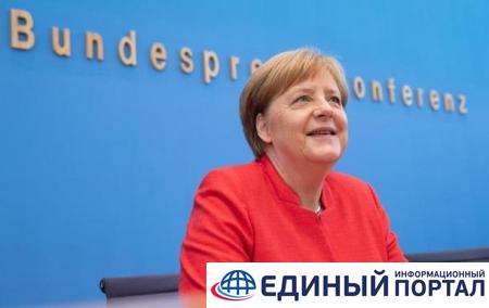 Меркель советует Трампу и Путину чаще встречаться