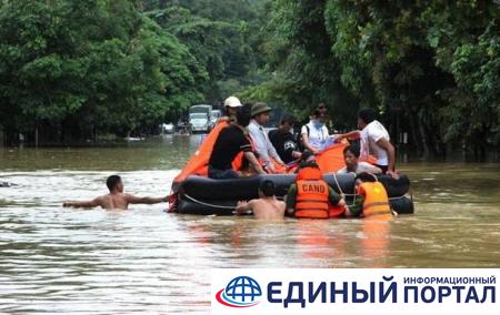 Наводнение во Вьетнаме унесло жизни десяти человек