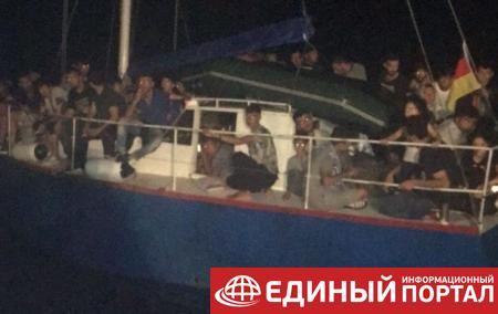 В Италии задержали украинскую яхту с 71 мигрантом
