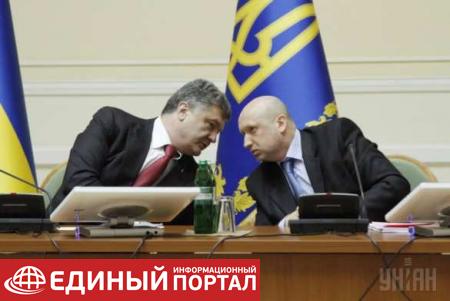 Битва «пауков» за Украину: Турчинов против Порошенко