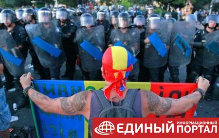 Число пострадавших в ходе протестов в Румынии превысило 440