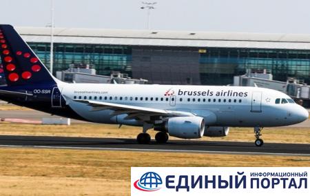 В Брюсселе самолет с 150 пассажирами аварийно сел на одном двигателе